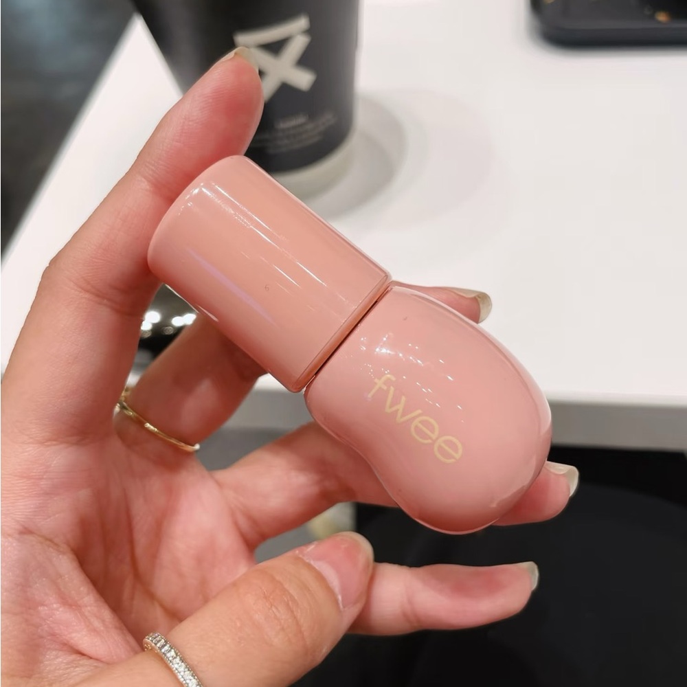 Fwee gloss b01 Vanilla 70